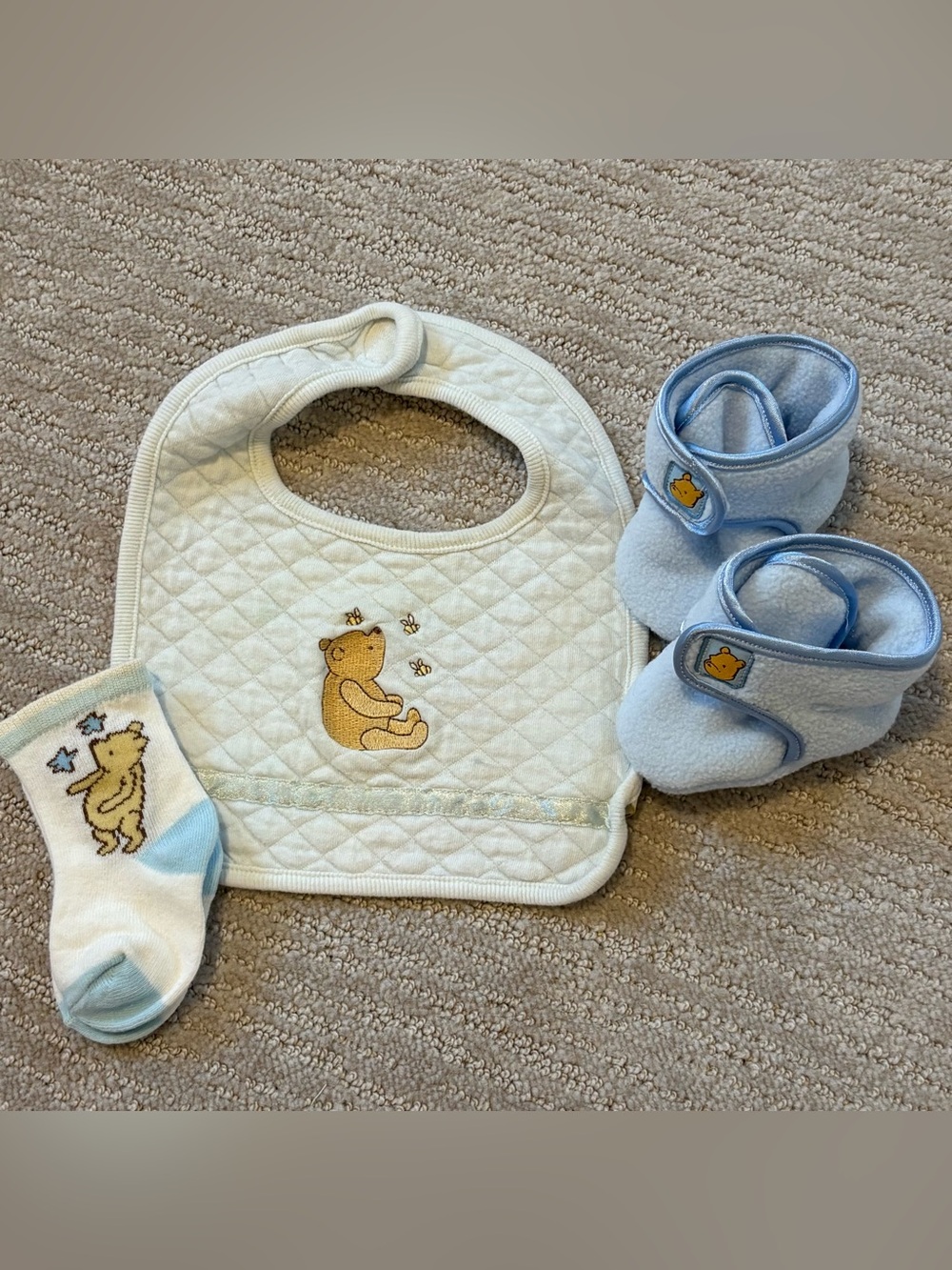 Classic Pooh bootie/sock/bib set
